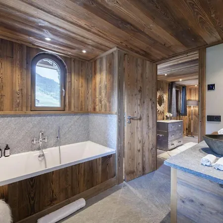 Chalet - Alpine Elegance Awaits Гштад